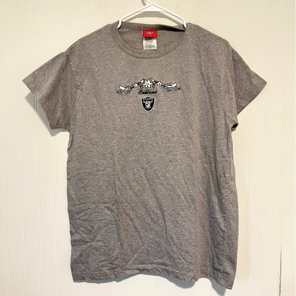 NFL T Shirt Women L Gray Oakland Raiders Embroidered Graphic Tee Short Sleeve